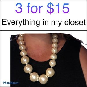 MUST BUNDLE Vintage Faux Pearl Necklace